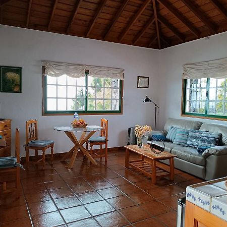 Гостевой дом Casa La Majada (Adults Only) Лос-Льянос-де-Аридане Экстерьер фото