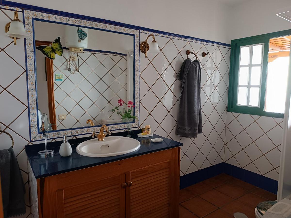 Гостевой дом Casa La Majada (Adults Only) Лос-Льянос-де-Аридане Экстерьер фото