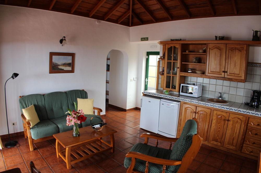 Гостевой дом Casa La Majada (Adults Only) Лос-Льянос-де-Аридане Экстерьер фото