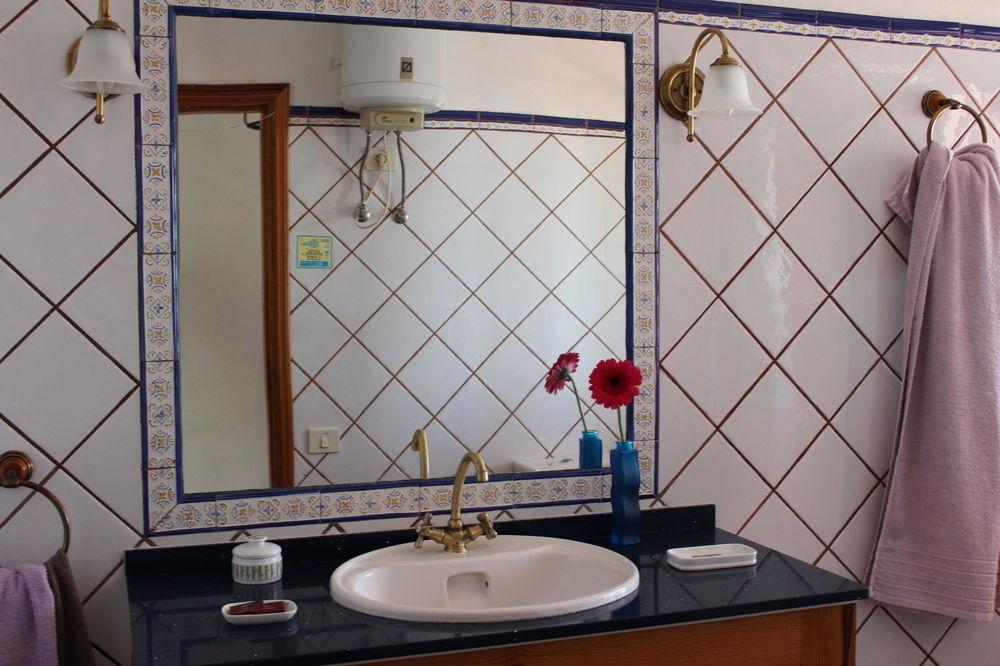Гостевой дом Casa La Majada (Adults Only) Лос-Льянос-де-Аридане Экстерьер фото