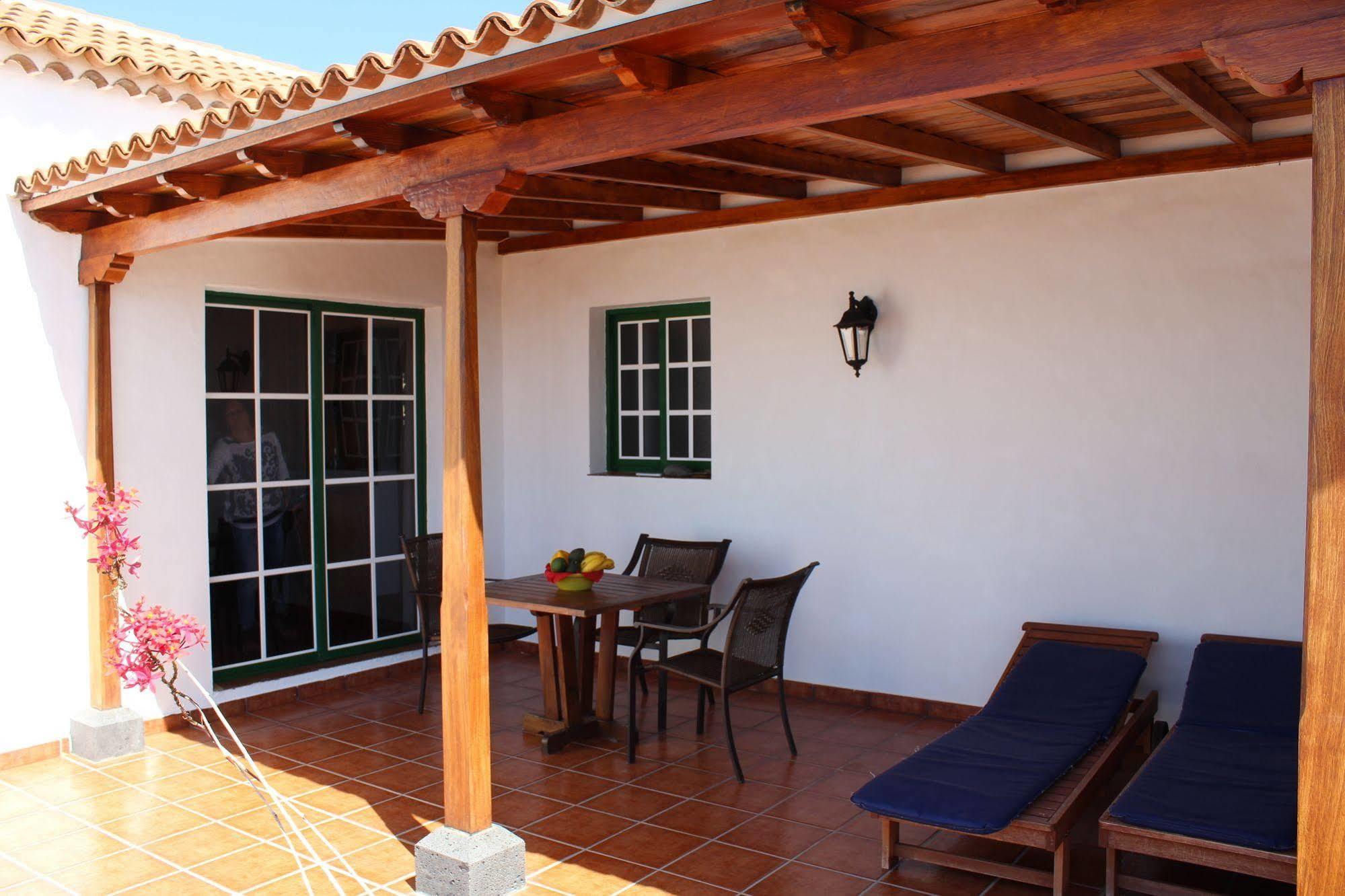 Гостевой дом Casa La Majada (Adults Only) Лос-Льянос-де-Аридане Экстерьер фото