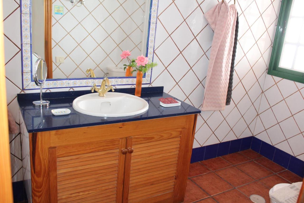 Гостевой дом Casa La Majada (Adults Only) Лос-Льянос-де-Аридане Экстерьер фото